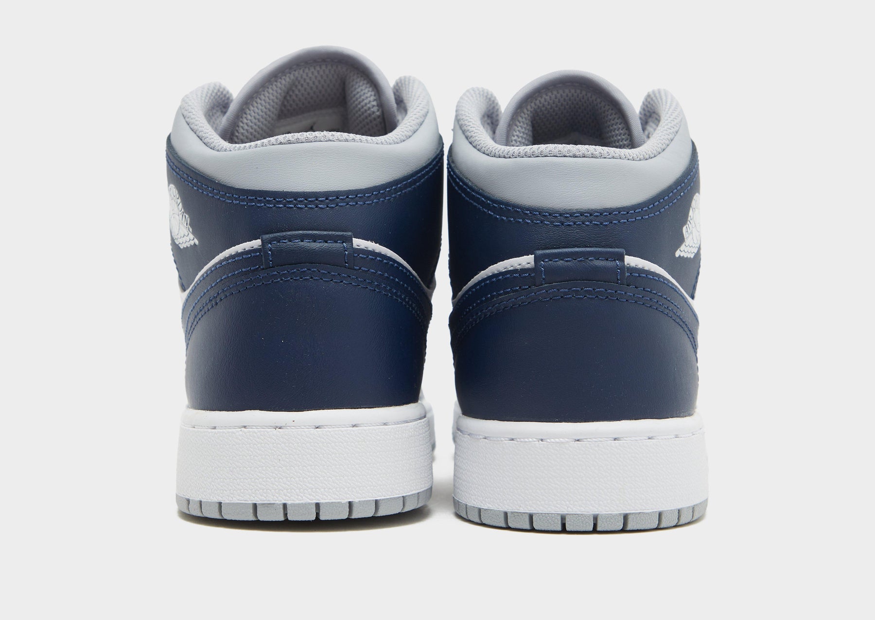 סניקרס Air Jordan 1 Mid Wolf Grey Midnight Navy | ג'וניורס