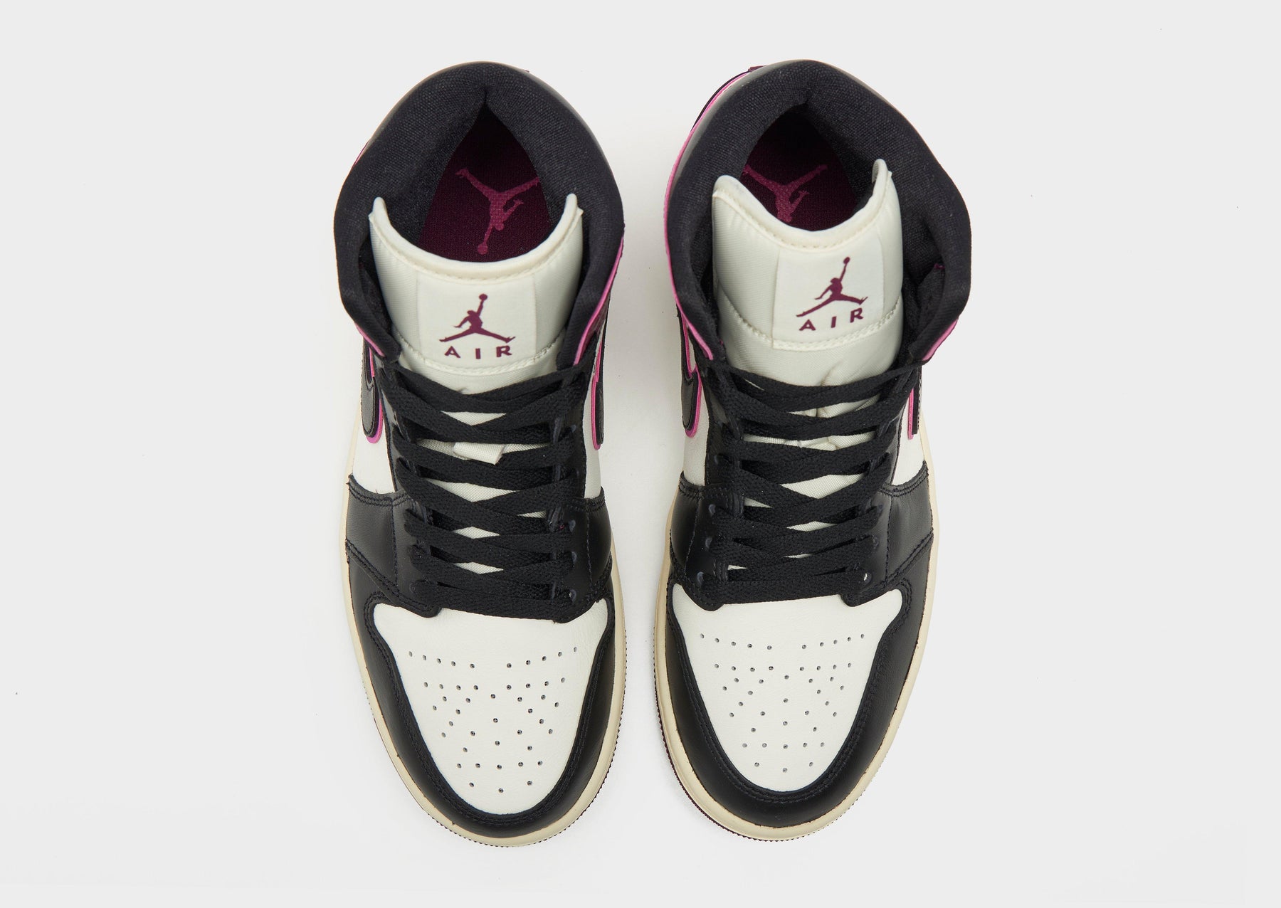 סניקרס Air Jordan 1 Mid SE Bordeaux | נשים