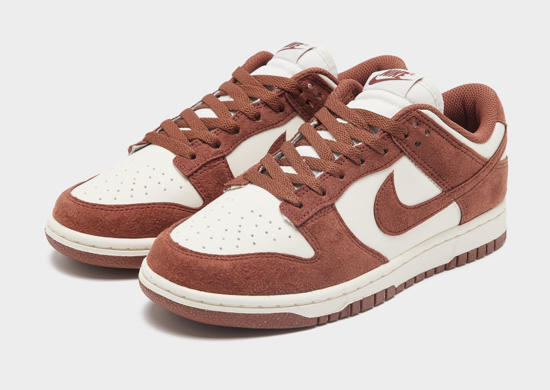 סניקרס Dunk Low Next Nature Red Sepia | נשים