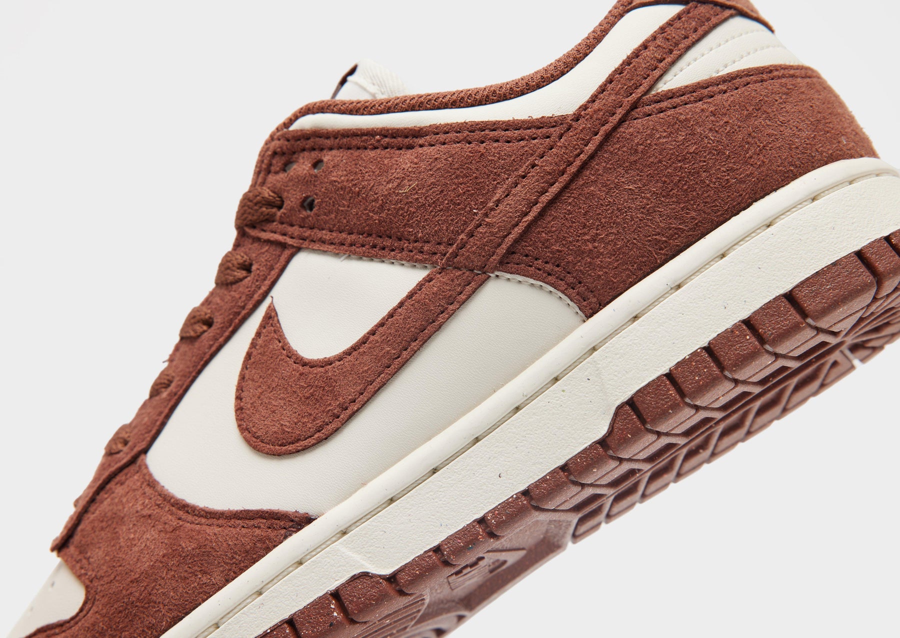 סניקרס Dunk Low Next Nature Red Sepia | נשים