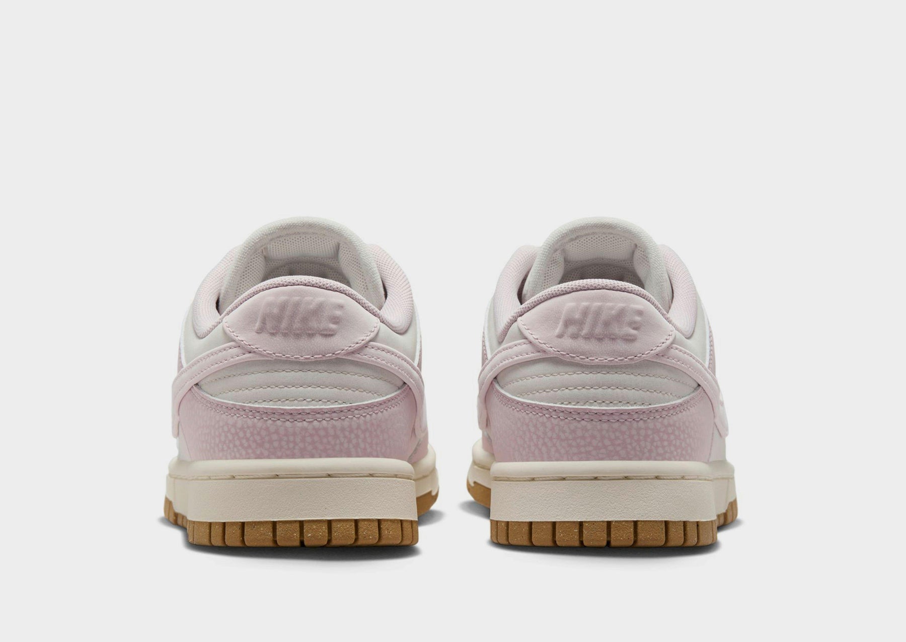 סניקרס Dunk Low Premium Next Nature Platinum Violet | נשים