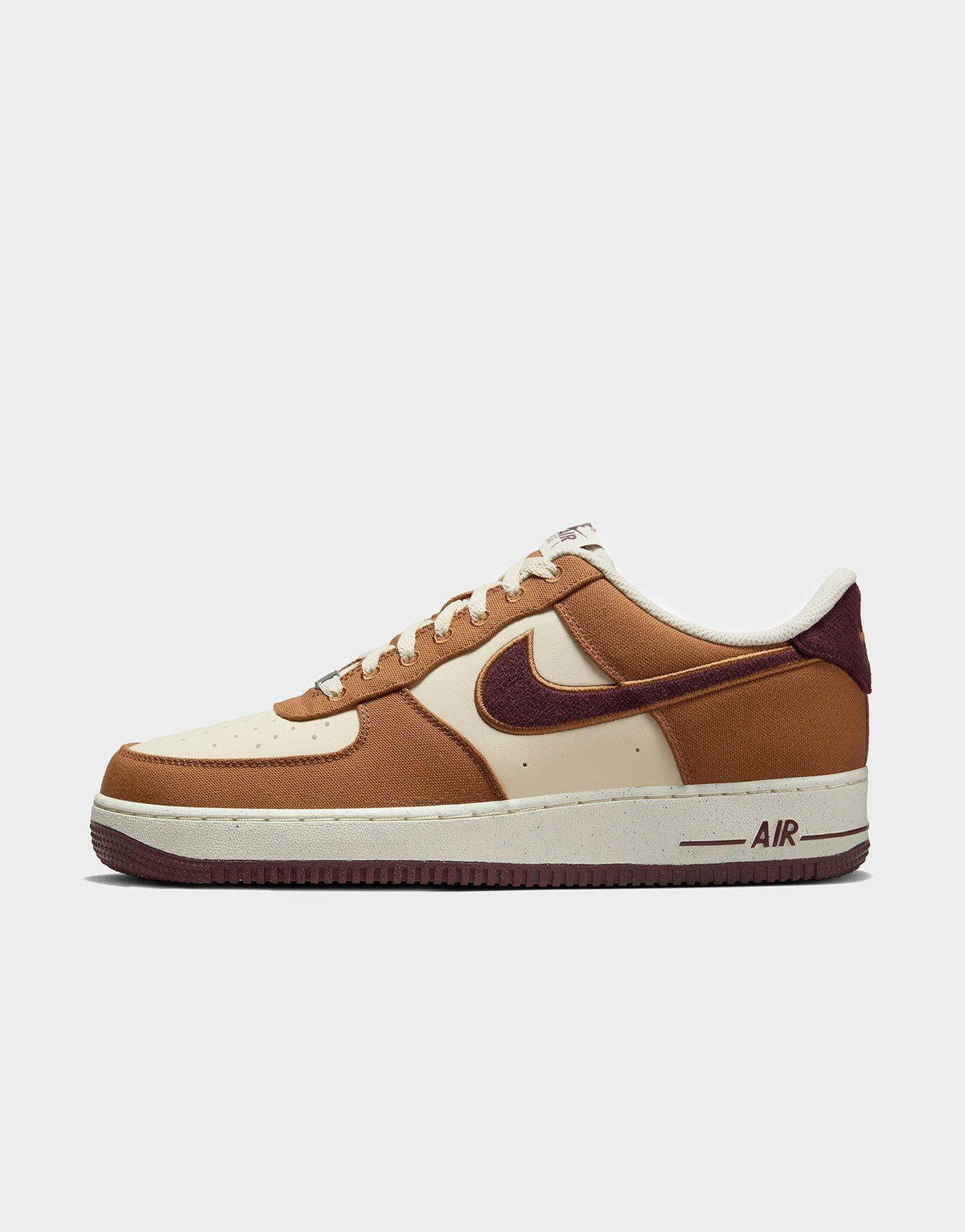 סניקרס Air Force 1 '07 LV8 British Tan | גברים