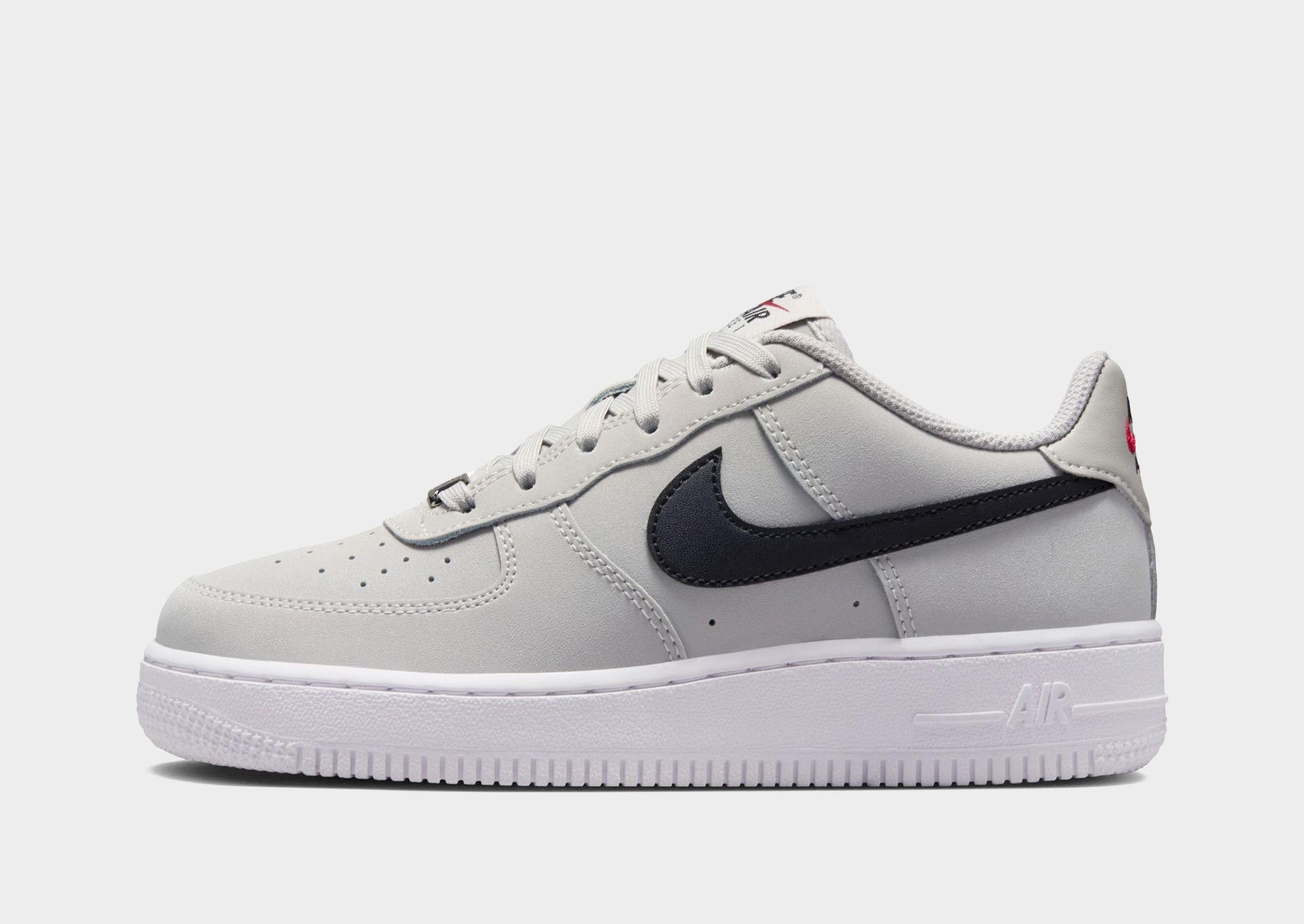 סניקרס Air Force 1 LV8 | ג'וניורס