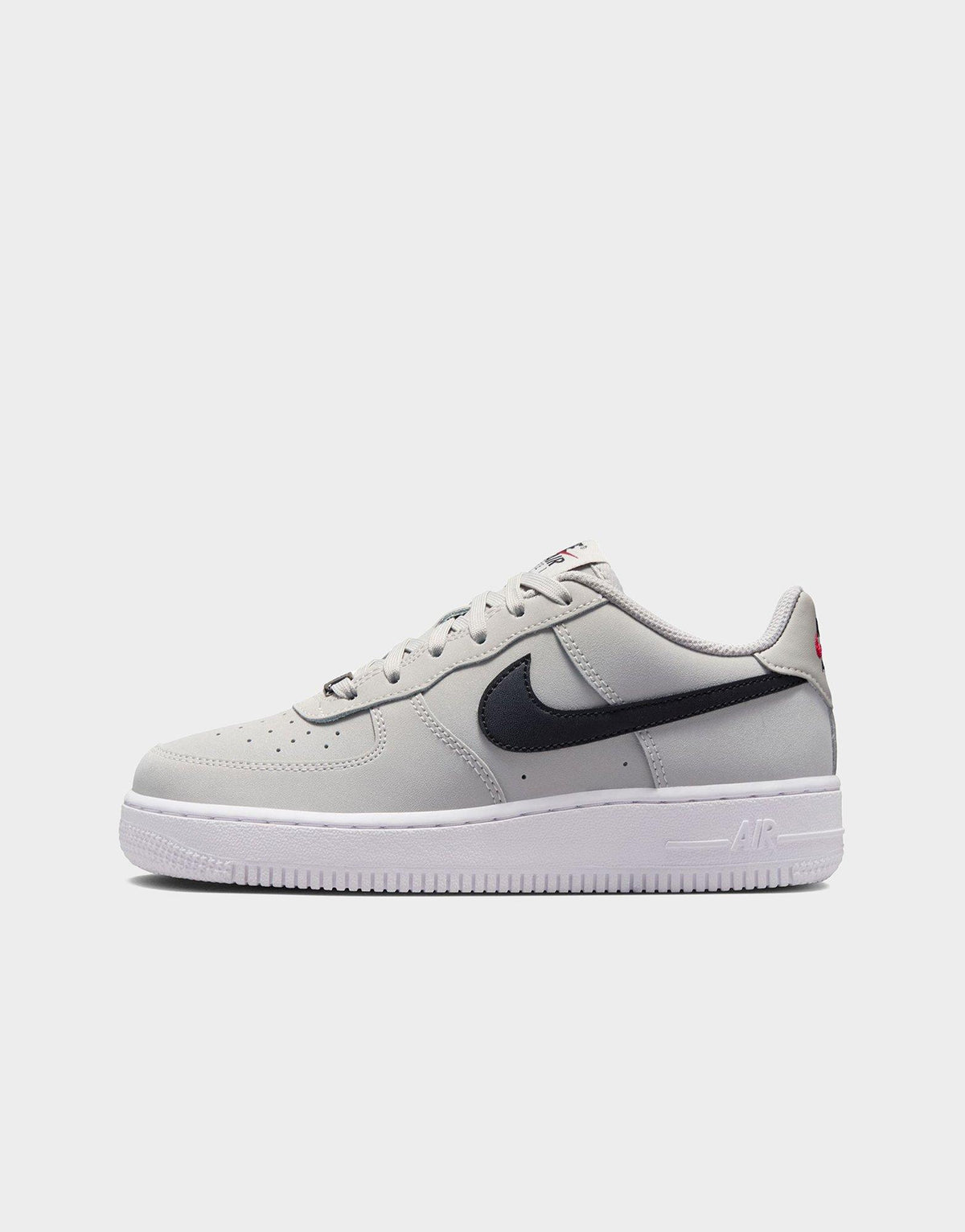 סניקרס Air Force 1 LV8 | ג'וניורס