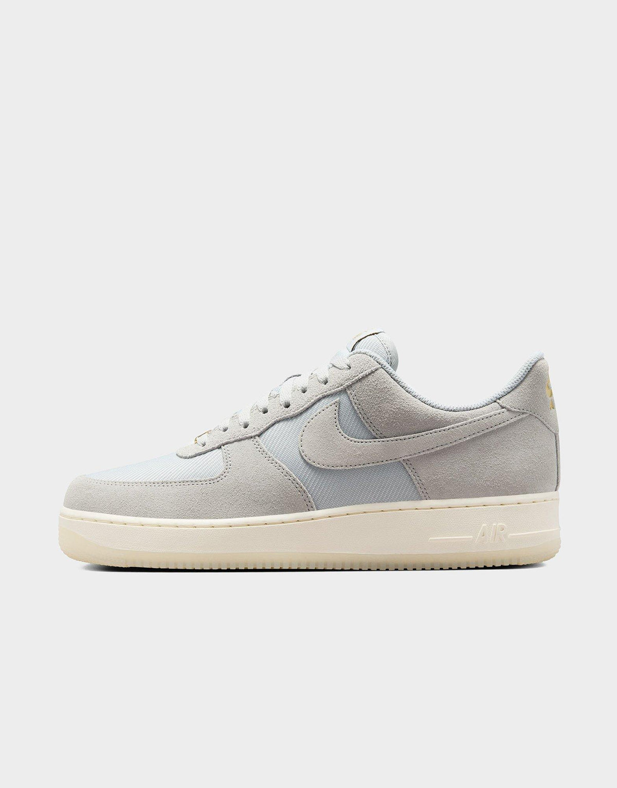 סניקרס Air Force 1 '07 LV8 | גברים