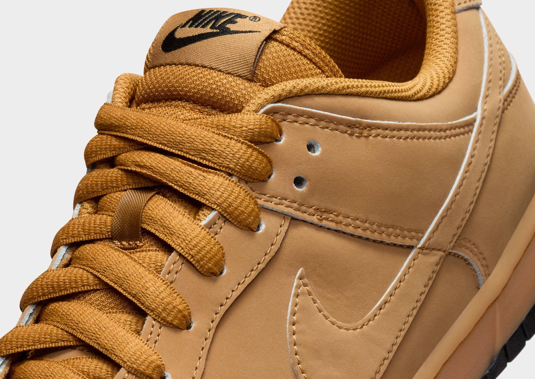 סניקרס Dunk Low Retro SE Wheat Gum | גברים