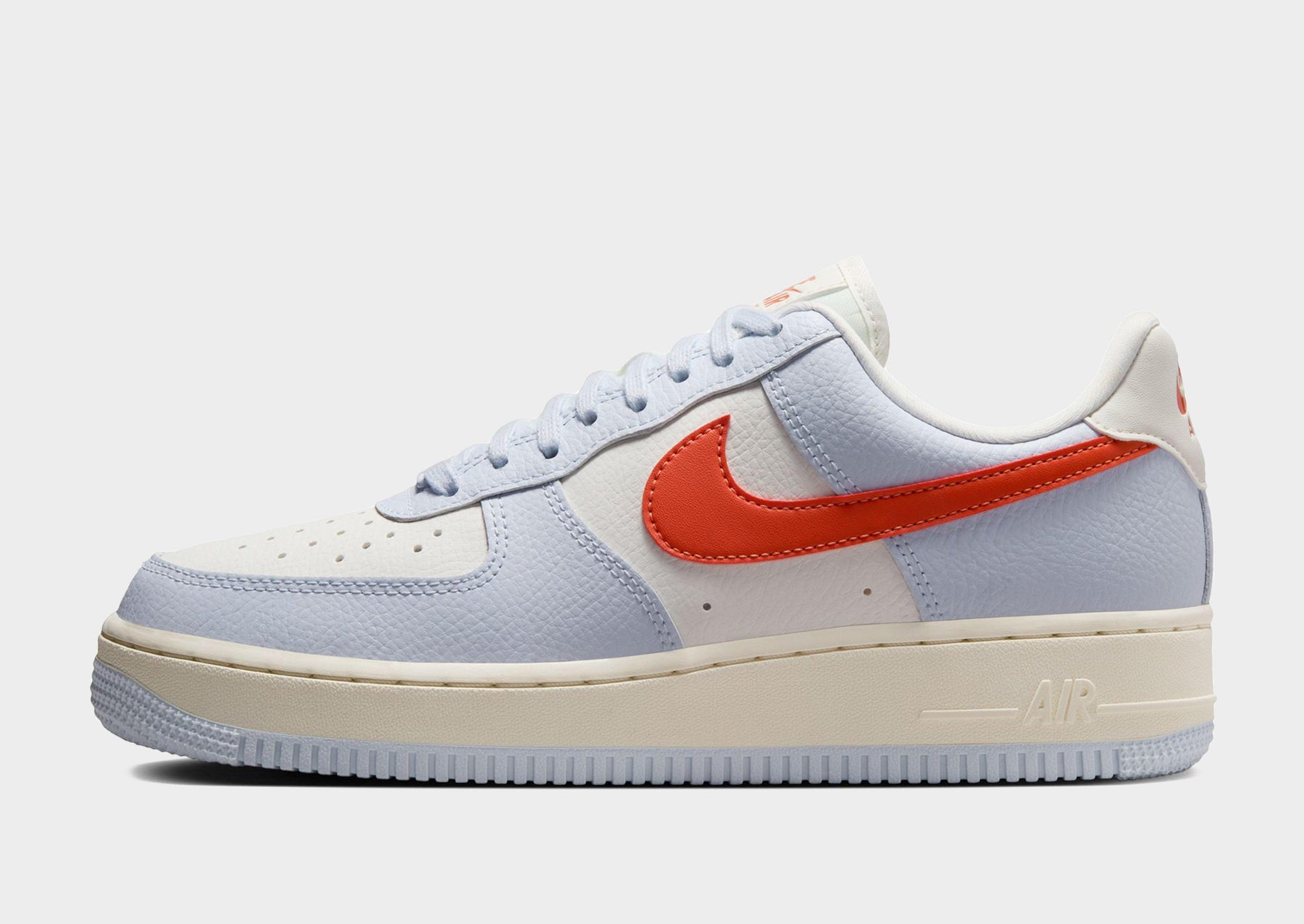 סניקרס Air Force 1 '07 | נשים