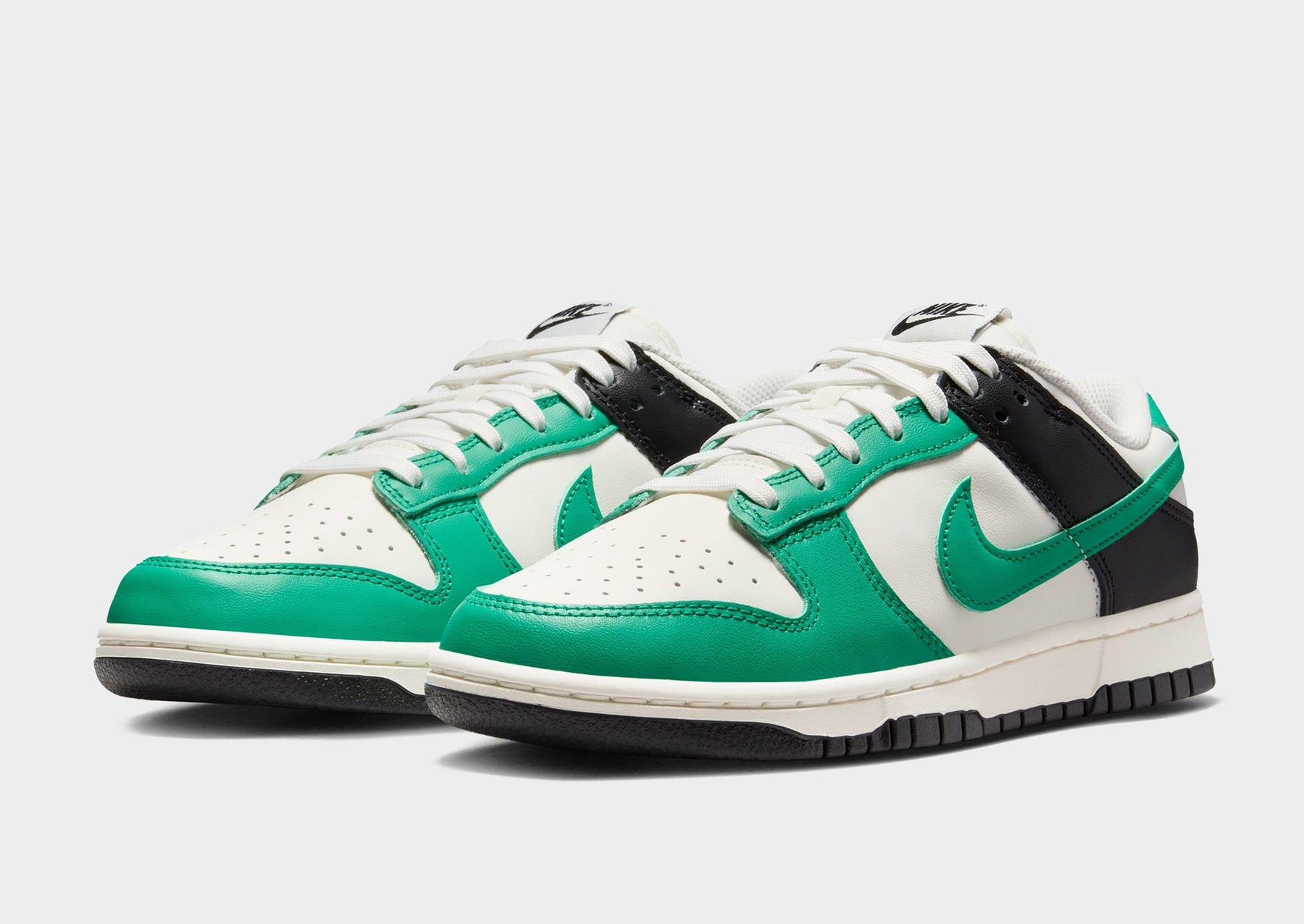 סניקרס Dunk Low Celtics | נשים