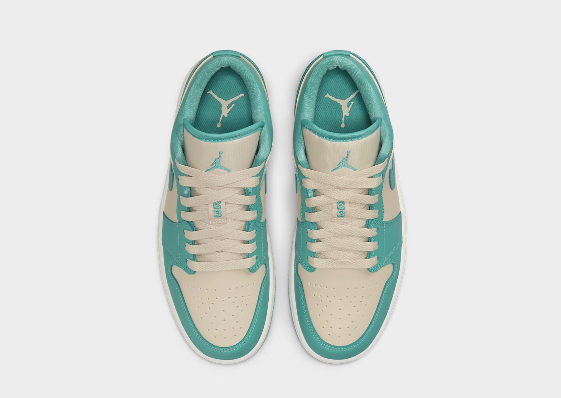 סניקרס Air Jordan 1 Low Tropical Teal | נשים