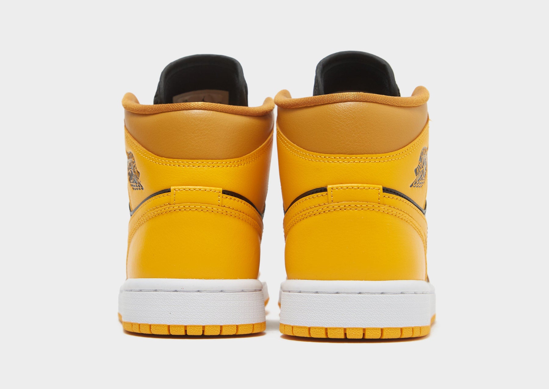 סניקרס Air Jordan 1 Mid Chutney Taxi | יוניסקס