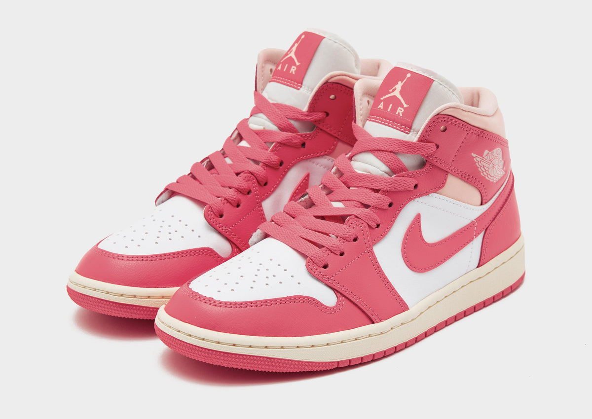 סניקרס Air Jordan 1 Strawberries and Cream | נשים