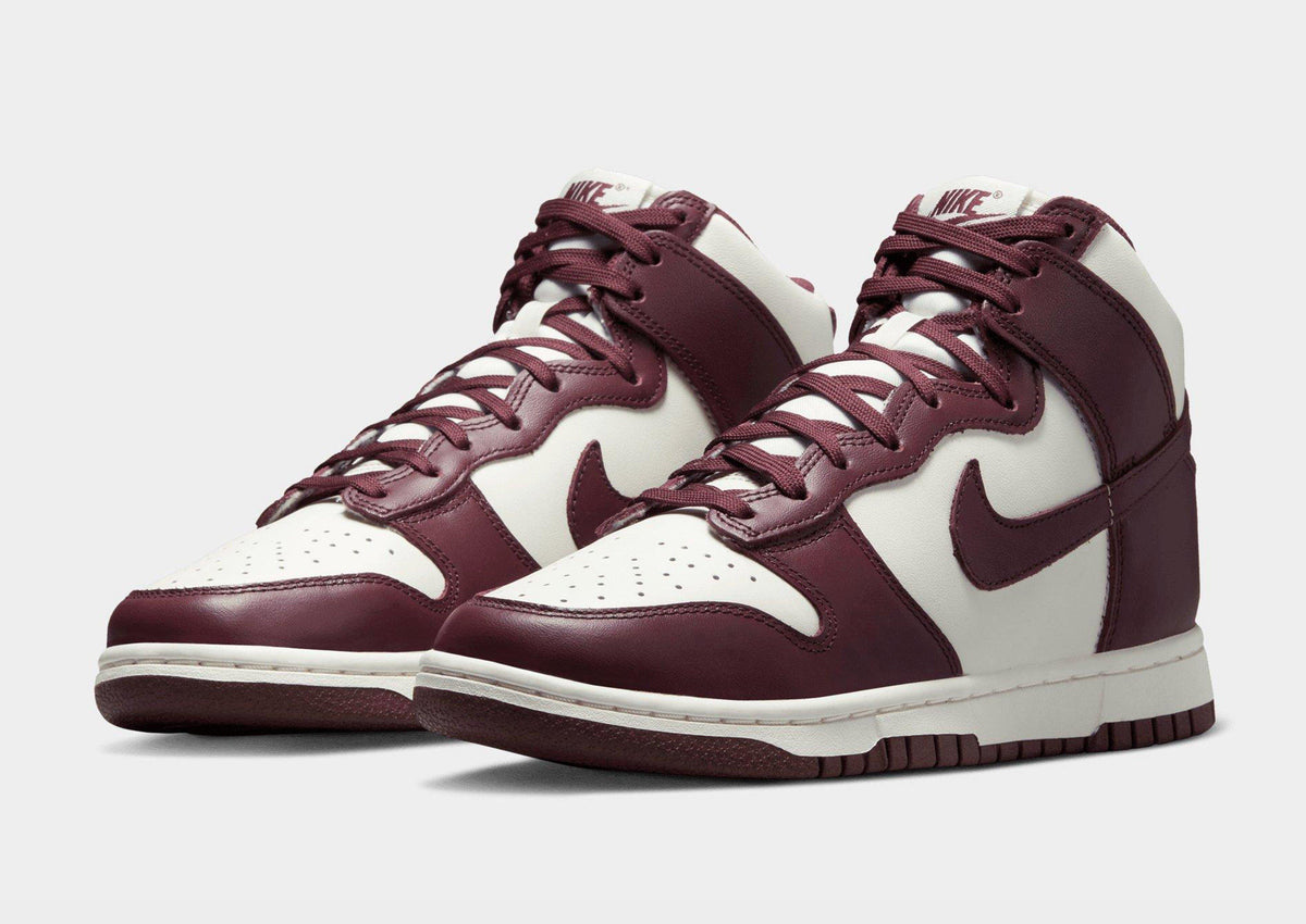 סניקרס Dunk High Burgundy Crush | נשים