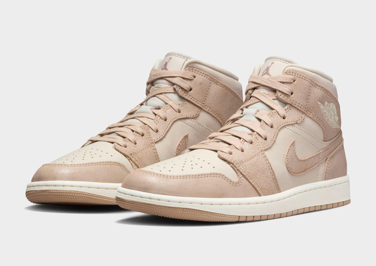 סניקרס Air Jordan 1 Mid SE Legend Light Brown | נשים